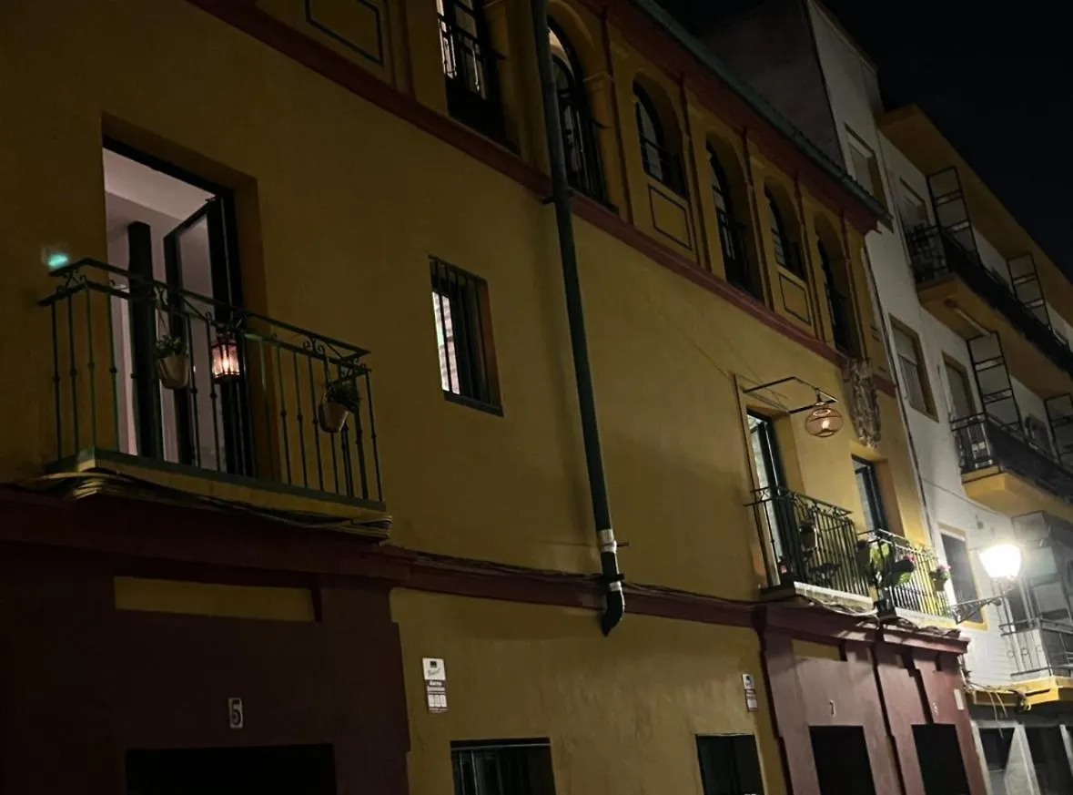 Casa Duque Compartida Familiar 1-Habitacion Con Bano Propio Seville Homestay